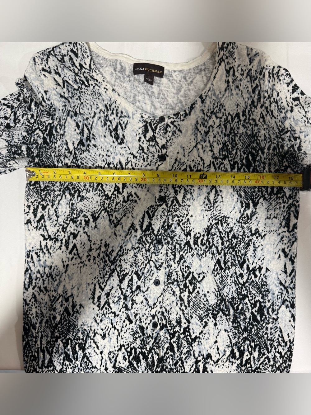 Dana Buchman Black White Snakeskin Print Button Front Knit Cardigan L - Picture 5 of 6